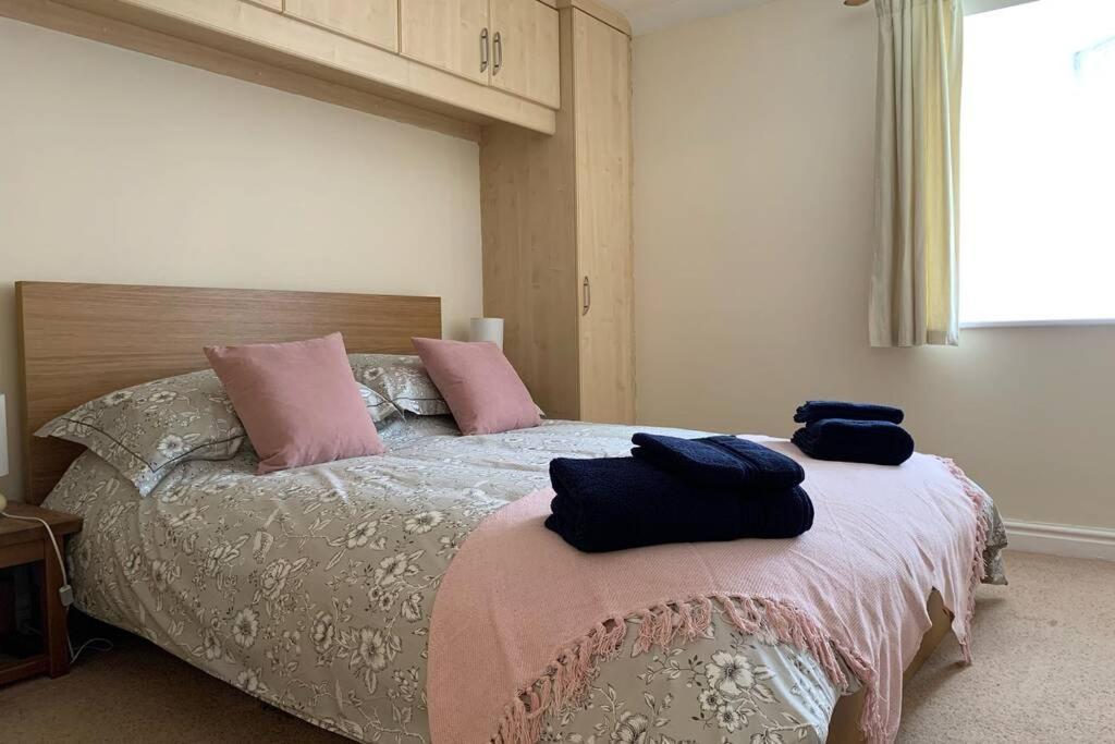 A Charming, Spacious 2 Bedroom Apartment In Lytham Литам Сент Аннс Екстериор снимка