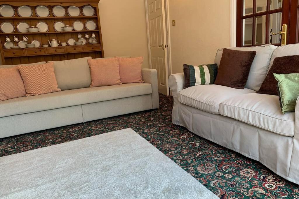 A Charming, Spacious 2 Bedroom Apartment In Lytham Литам Сент Аннс Екстериор снимка